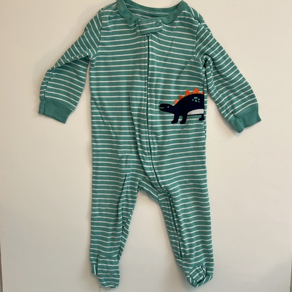 LOT! GUC 6 Pairs 9M Boy’s Pajamas PJs Onesies - Picture 4 of 10